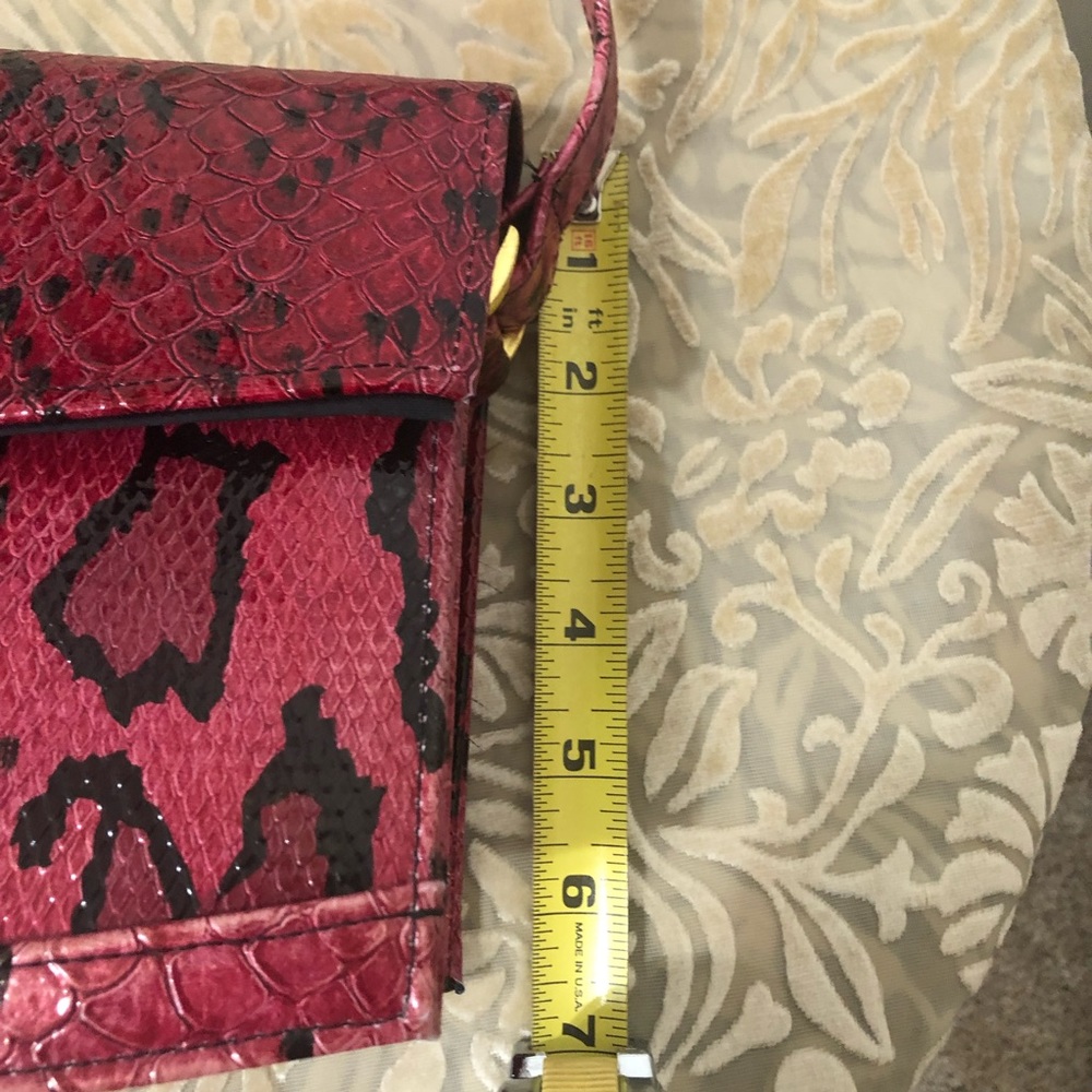 Snakeskin Print Handbag - Picture 6 of 8